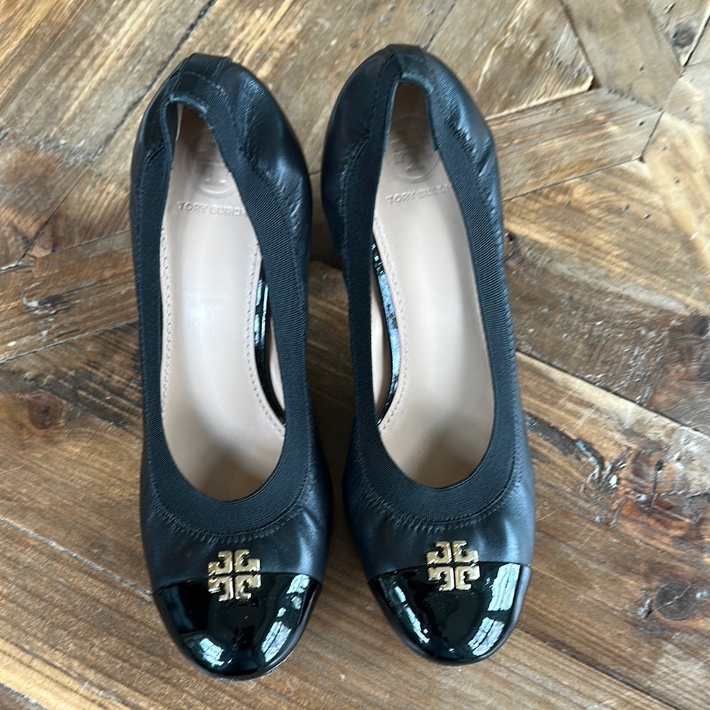Tory Burch Black and Gold Heels with Elegant Embellishment